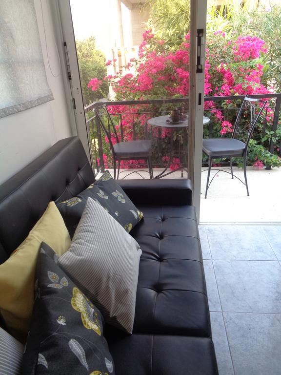 Irene'S Apartments Limassol Zimmer foto